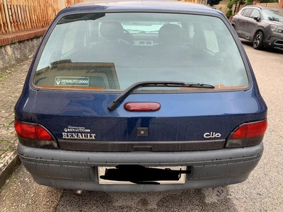 Usato 1997 Renault Clio 1.1 Benzin 58 CV (1.500 €)