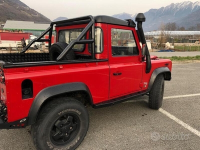 Usato 2000 Land Rover Defender 2.5 Diesel 122 CV (25.000 €)