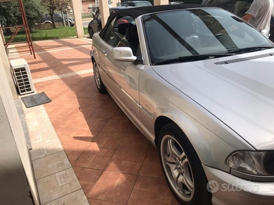 Usato 2001 BMW 325 Cabriolet 2.5 Benzin 192 CV (7.000 €)