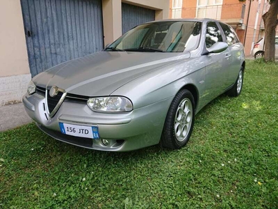 Usato 2002 Alfa Romeo 156 1.9 Diesel 116 CV (2.900 €)