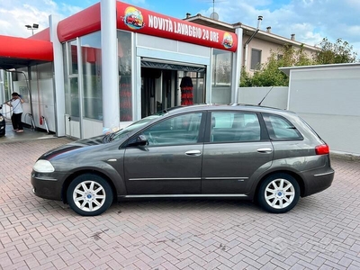 Usato 2006 Fiat Croma 1.9 Diesel 150 CV (2.999 €)