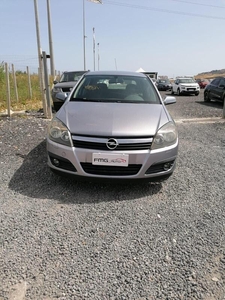 Usato 2006 Opel Astra 1.7 Diesel 101 CV (3.000 €)