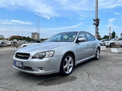 Usato 2006 Subaru Legacy 2.0 Benzin 165 CV (3.300 €)