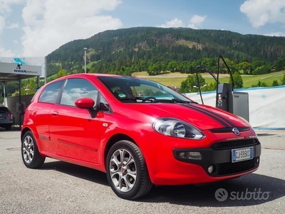 Usato 2010 Fiat Punto Evo 1.4 Benzin 105 CV (4.700 €)