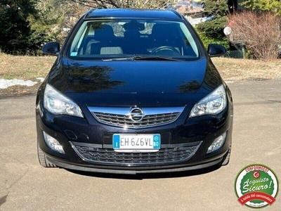 Usato 2011 Opel Astra 1.7 Diesel 110 CV (7.800 €)