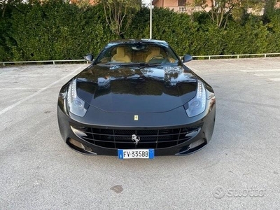 Usato 2012 Ferrari FF 6.3 Benzin 660 CV (139.000 €)