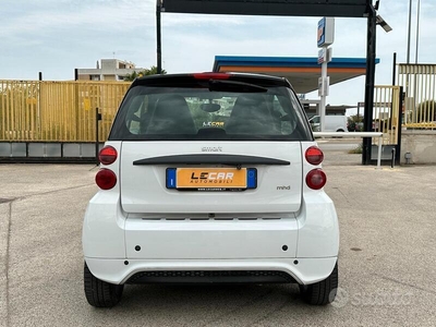 Usato 2013 Smart ForTwo Coupé 1.0 Benzin 71 CV (7.800 €)