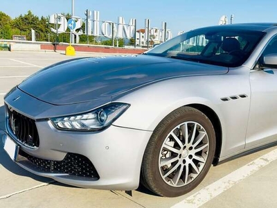 Usato 2014 Maserati Ghibli 3.0 Benzin 409 CV (24.999 €)