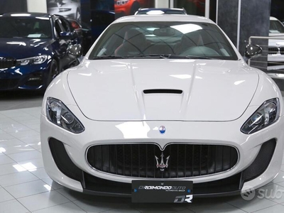 Usato 2015 Maserati Granturismo 4.7 Benzin 460 CV (115.000 €)