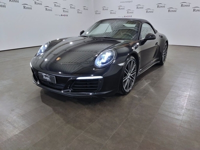 Usato 2017 Porsche 911 Carrera 4S 3.0 Benzin 420 CV (114.000 €)