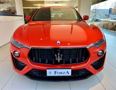 Usato 2023 Maserati Levante 3.0 Benzin 430 CV (154.900 €)