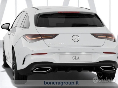 Usato 2023 Mercedes CLA180 Shooting Brake 2.0 Diesel 115 CV (45.900 €)