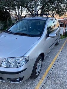 Vendo punto 1200 59kw 3 porte