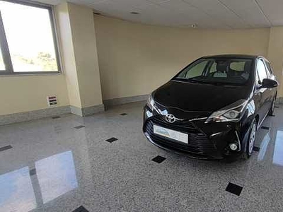 Toyota Yaris 1.0 72 CV 5 porte BUSINESS da Glm . (L'Auto)