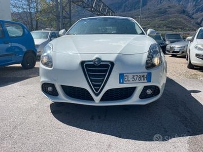 Alfa Romeo Giulietta 1.6 JTDm-2 1Alfa05 CV Distinc