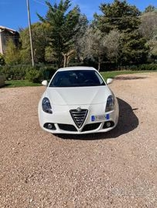 ALFA ROMEO Giulietta (2010-21) - 2015