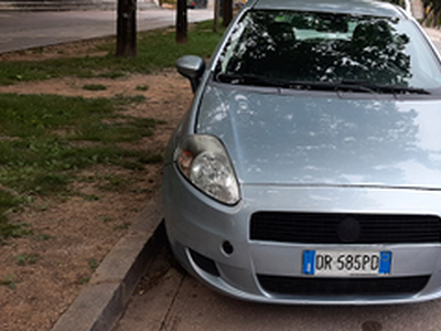 Fiat Grande Punto 1.3 multijet prezzo 2250 eur