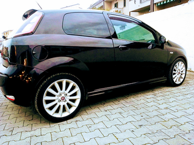 Fiat Grande Punto Evo Sport 1.3 Multijet