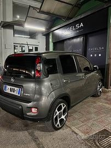 Fiat panda sport hybrid 2022