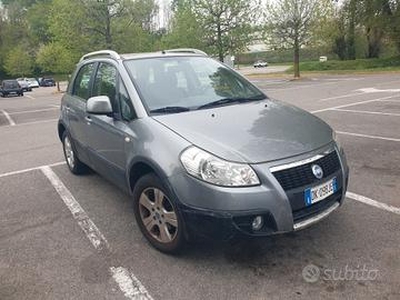 FIAT SEDICI 4X4