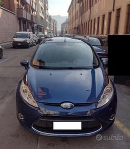 FORD FIESTA GPL, CON GARANZIA FINO A 2 ANNI