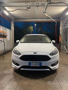 Ford Focus 2016 St line Ecoboost 1.0 125cv