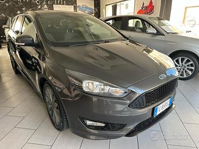 FORD Focus SW ST LINE - 2017