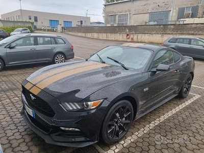 FORD Mustang - 2015