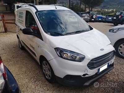 Ford Transit Courier 1.5 TDCI Incidentata/Sinistra