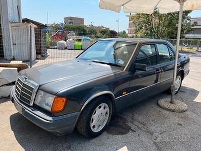 Mercedes-benz 230E