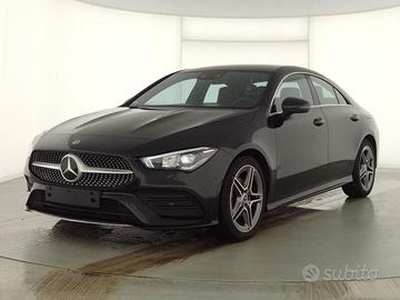 MERCEDES-BENZ CLA 200 Premium