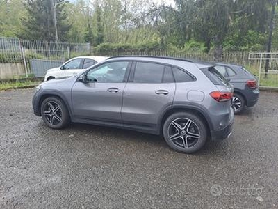 MERCEDES GLA 180d - 2023