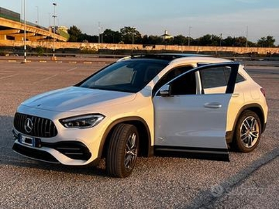 Mercedes GLA AMG 35 vendo