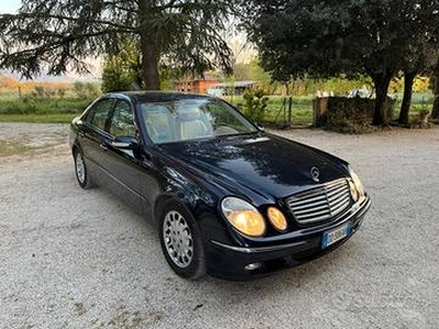 MERCEDES Serie E (*124) - 2006