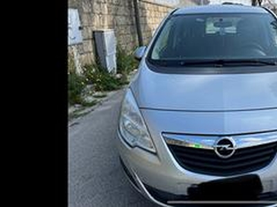 Meriva 1.4cc ben 100CV Anno 10 Controllare Motore