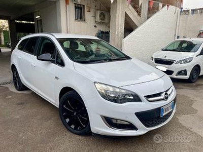 Opel Astra 1.4 Turbo 140CV Sports Tourer GPL Tech