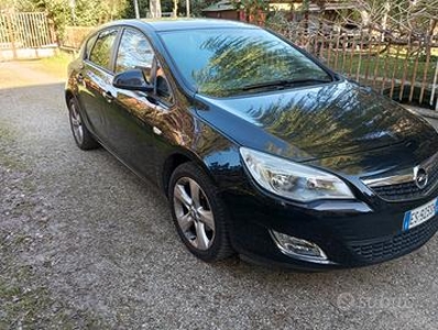 OPEL Astra 4ª serie - 2013