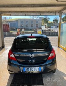 Opel corsa 1.2 gpl neopatentati