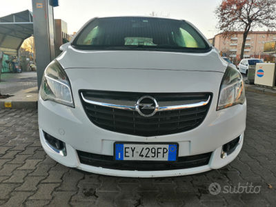Opel meriva benzina Gpl del 2014