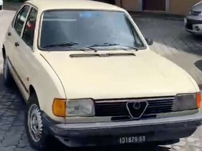 Usato 1982 Alfa Romeo Alfasud 1.2 Benzin 68 CV (3.900 €)