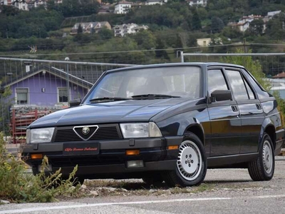 Usato 1987 Alfa Romeo 75 2.5 Benzin 156 CV (17.500 €)