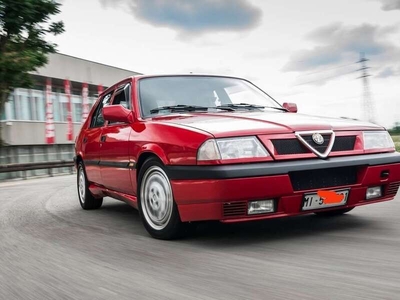 Usato 1991 Alfa Romeo 33 1.7 Benzin 133 CV (16.000 €)