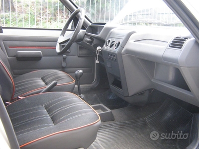 Usato 1991 Peugeot 205 1.0 Benzin 44 CV (1.800 €)