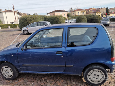 Usato 1997 Fiat 600 Benzin (1.200 €)