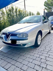 Usato 1998 Alfa Romeo 156 2.0 Benzin 155 CV (4.500 €)