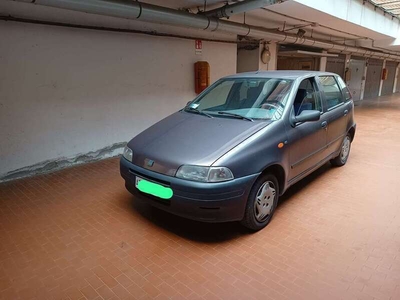 Usato 1998 Fiat Punto 1.2 Benzin 60 CV (2.400 €)