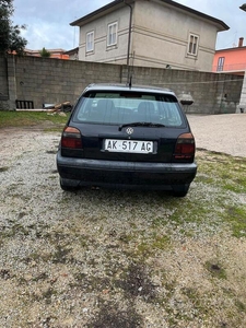 Usato 1999 VW Golf IV 1.6 Benzin 101 CV (2.700 €)