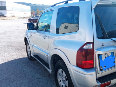 Usato 2003 Mitsubishi Pajero 3.2 Diesel 160 CV (8.500 €)