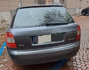 Usato 2004 Audi A4 1.9 Diesel 130 CV (1.000 €)