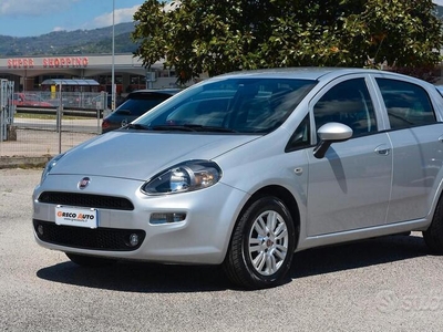 Usato 2005 Fiat Grande Punto Benzin (4.000 €)